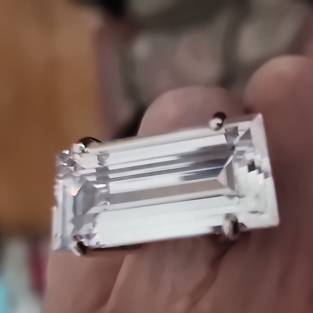 Ring - Picture 6 of 6